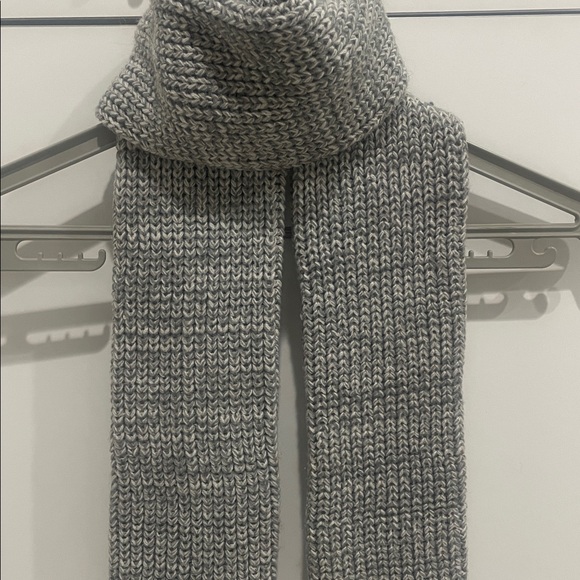 NWOT: Hand Knit Wool Scarf Double Layered  56” x 4-1/2”  NEW UNISEX - Picture 6 of 11